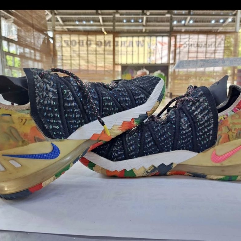Sepatu Basket NIKE LEBRON 18 'James Gang' ORIGINAL