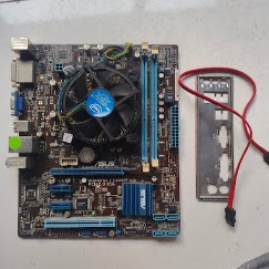 Motheboard Asus H61+Processor Intel i3 2130 lengkap backplate kabel sata dan cpu cooler