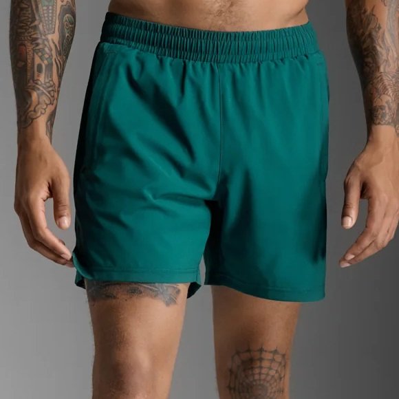 2XU MOTION 5.5 INCH SHORTS MR7382B DKM/DKM