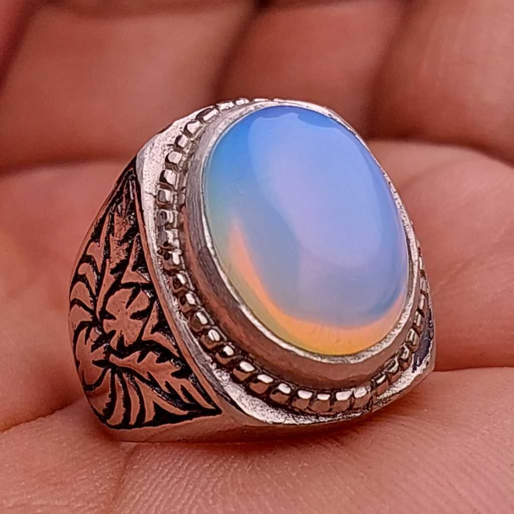 Cincin batu barjad api / fire opal