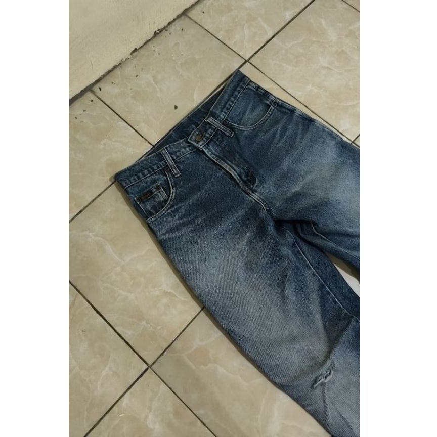 Preloved Celana Denim wrangler
