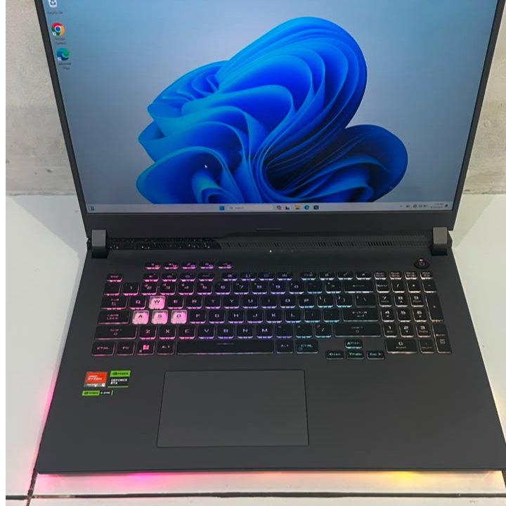 ASUS ROG STRIX 17 G713QM Ryzen 9 5900HX 32GB RTX3070 6GB 1TB SSD 17" FHD 144Hz WIN 11 SECOND MULUS