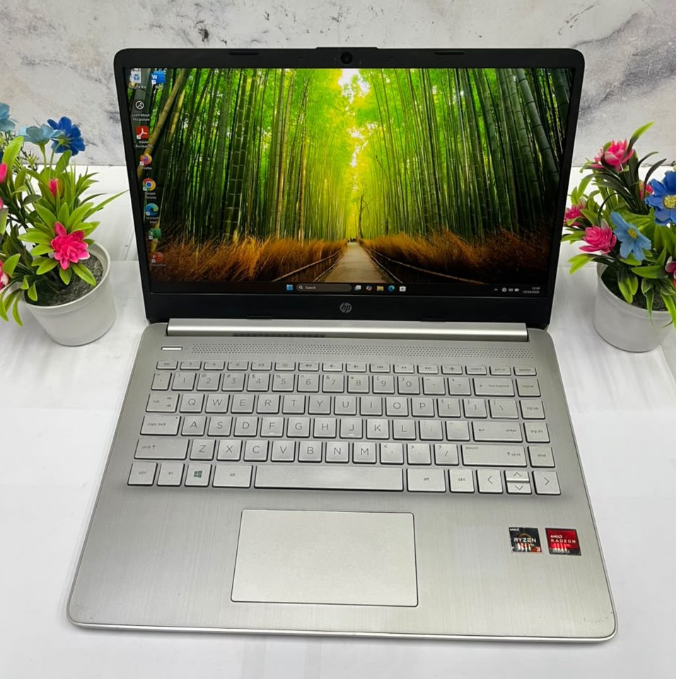HP 14S-FQ0020AU AMD RYZEN 3 3250U RAM 8 GB SSD 256 GB