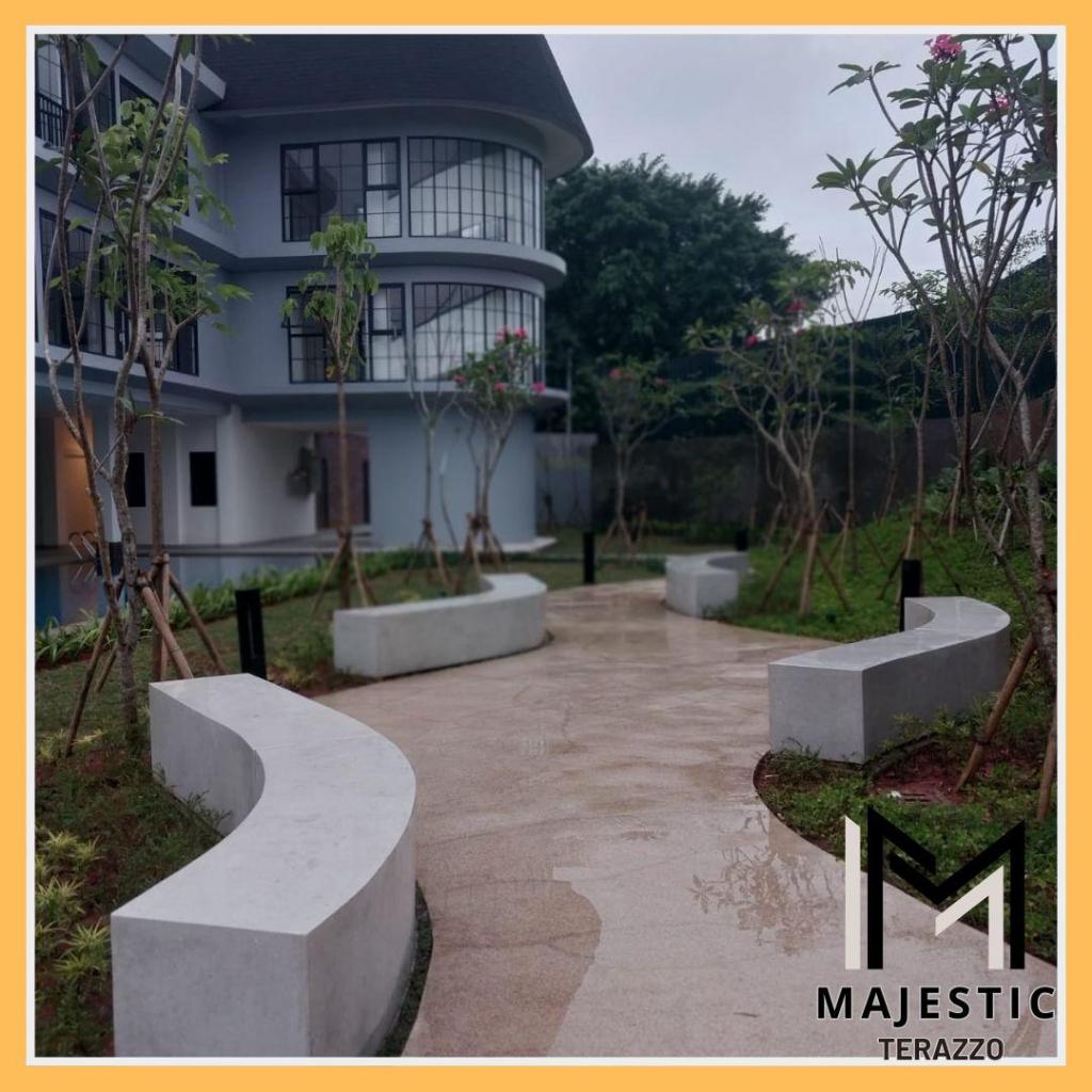 Bangku Taman Outdoor| Bangku Panjang Lengkung by Majestic Terazzo