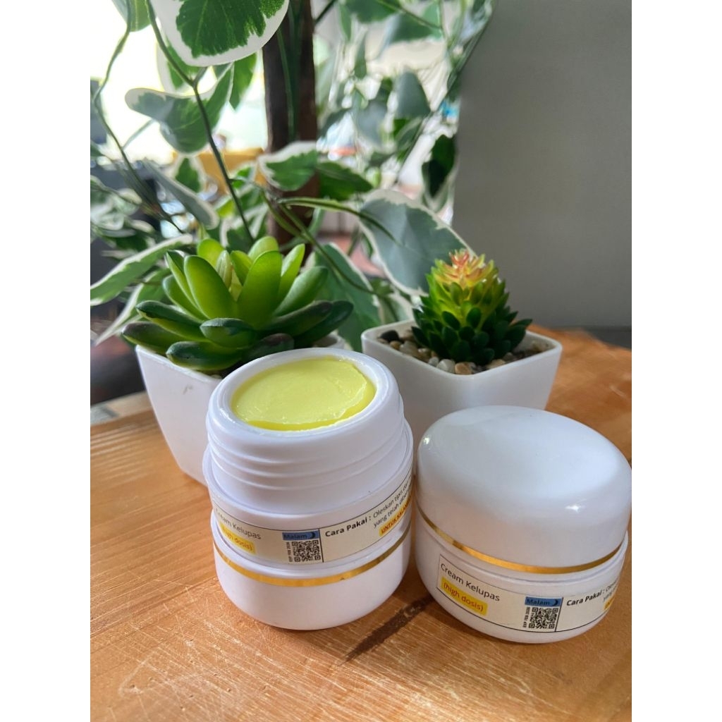 CREAM KELUPAS MALAM 12 GR  / CREAM KELUPAS FLEK HITAM TEBAL MELASMA MALAM / CREAM MALAM KELUPAS