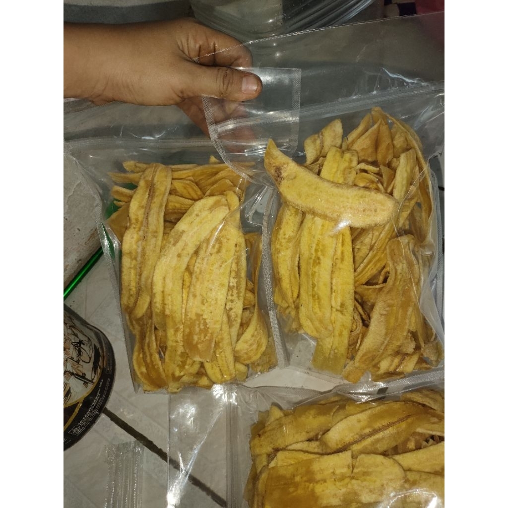 

keripik pisang asin gurih