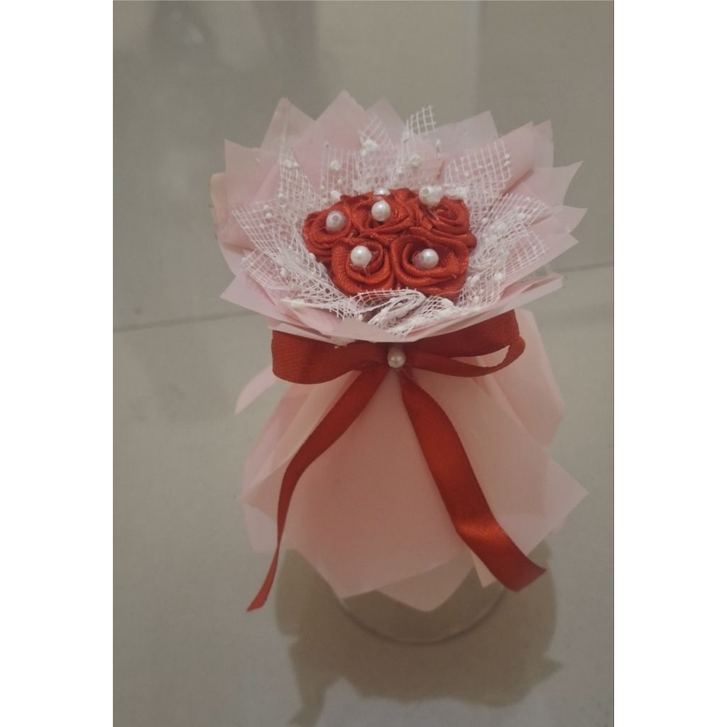 BUKET MINI HIASAN BUKET BUFET ETALASE MEJA KANTOR TEMA SARASWATI PRATIBA INA 10 CM