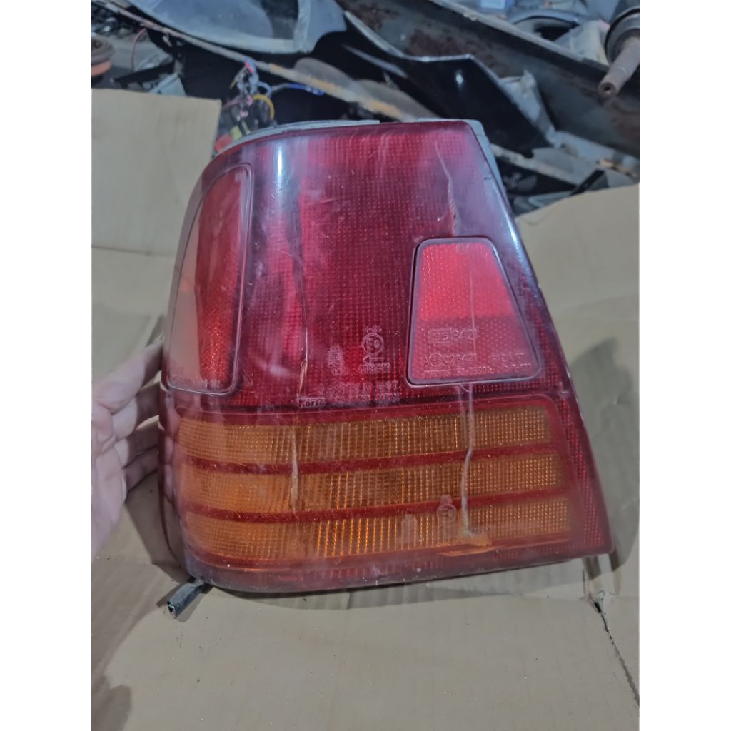 stoplamp suzuki esteem kiri