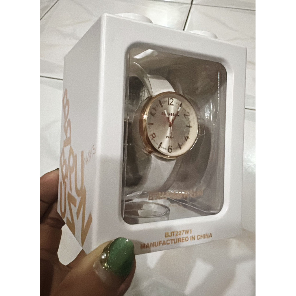 jam tangan burn burn anti air warna putih (no PL)