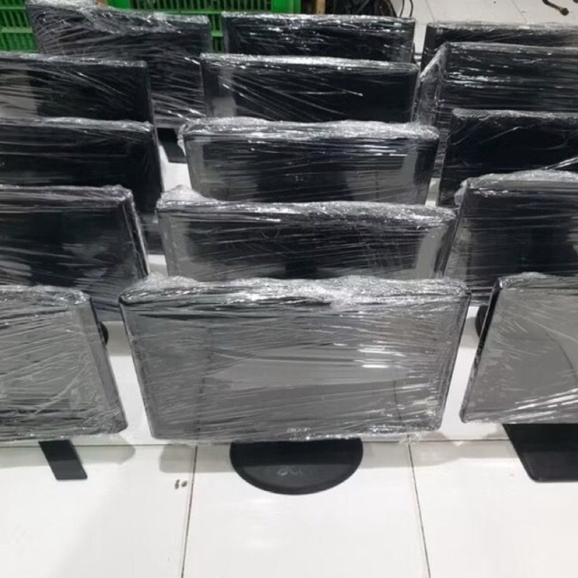 obral lcd monitor 16inch wide bergaransi lik new