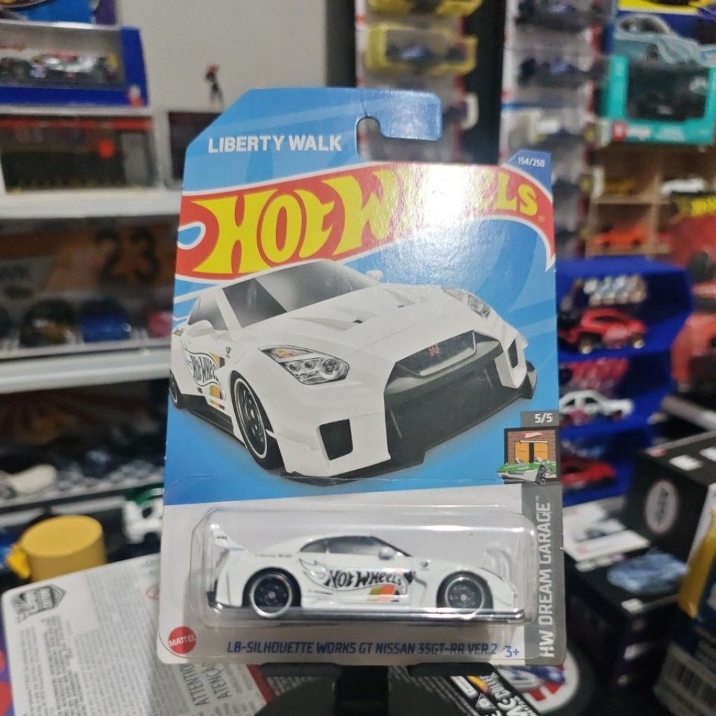Hot Wheels LBWK Nissan Skyline GTR R35 Putih