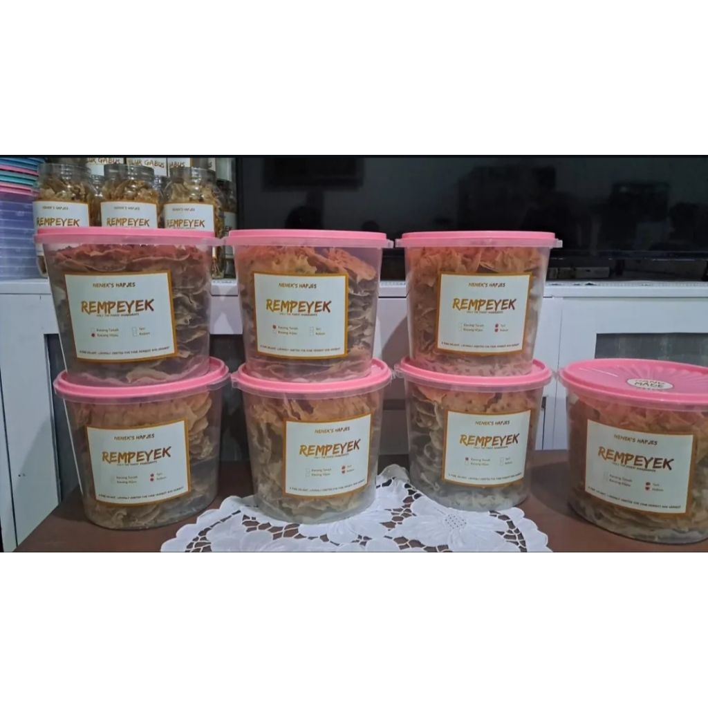 

peyek kacang dan peyek teri