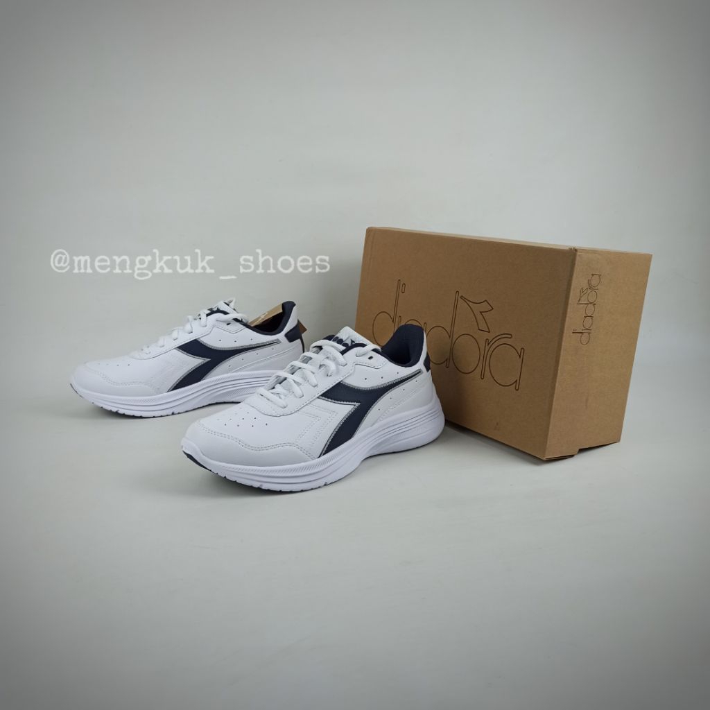 Sneakers Run Diadora Eagle 8 SL WHITE BNIB Original - SEPATU LARI RUNNING SALE SNEAKERS