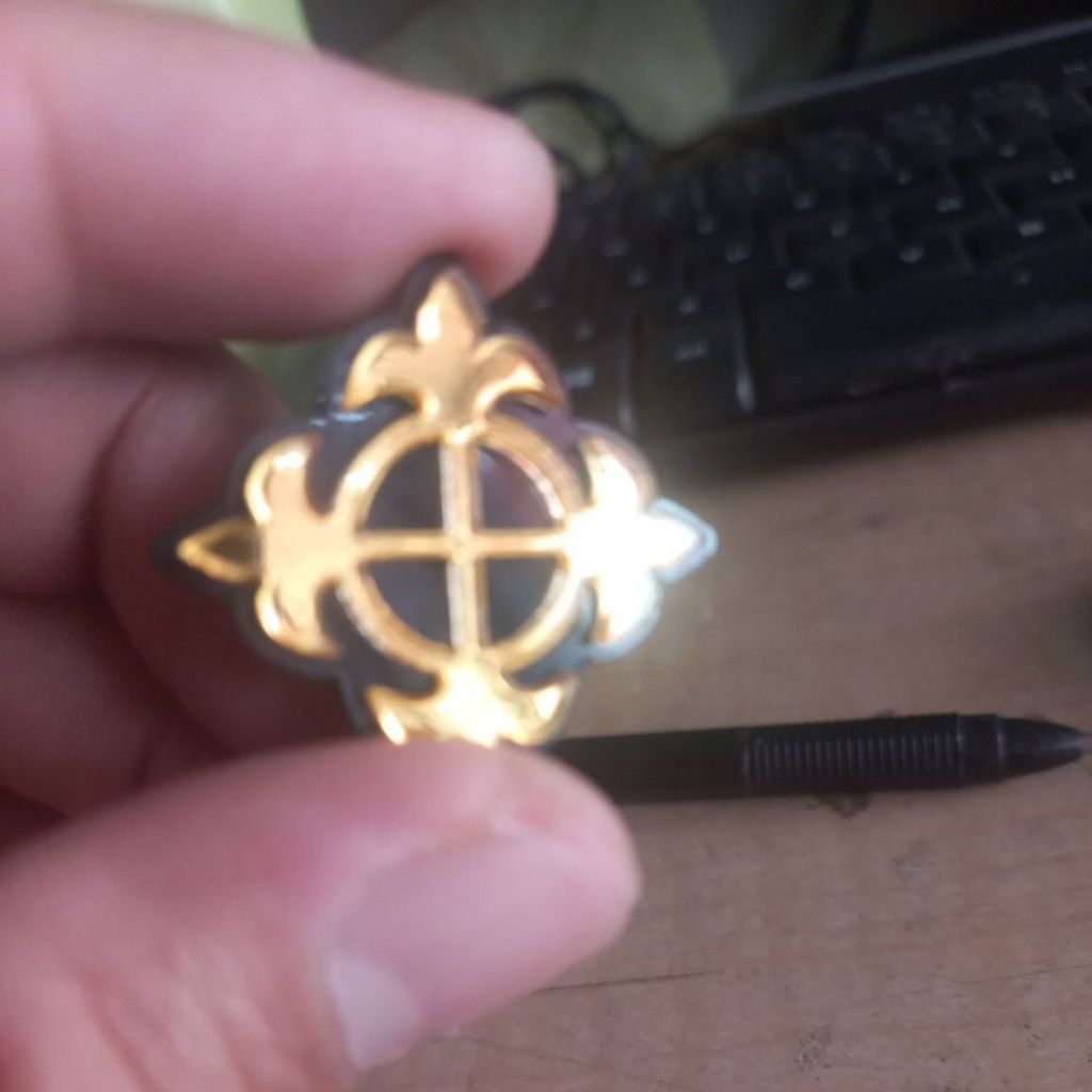 Pin Logo Cakra Galuh Akrilik Magnet