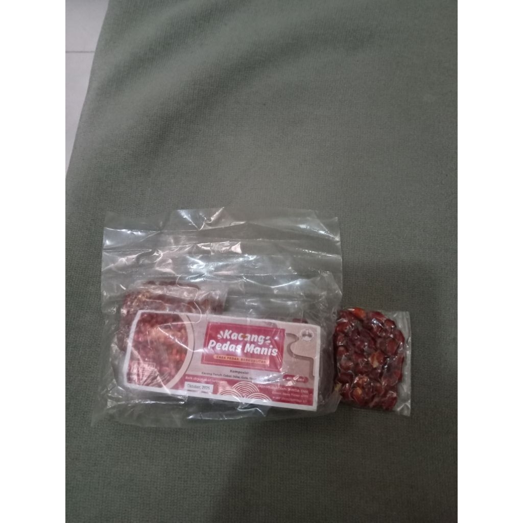 

kacang pedas manis (perbiji)