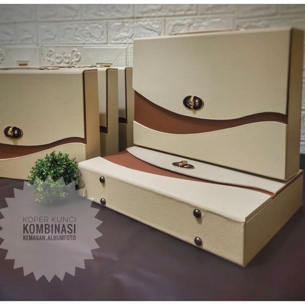 Box album koper kunci 20x30