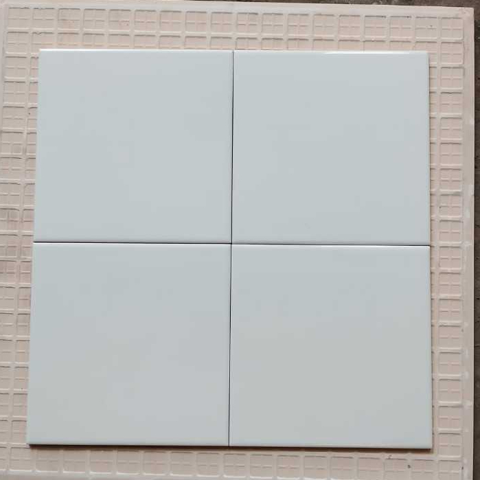 KERAMIK LANTAI GLOSSY 20X20 MULIA GLOSSY WHITE PUTIH POLOS KW 2 KERAMIK LANTAI PUTIH POLOS KERAMIK L