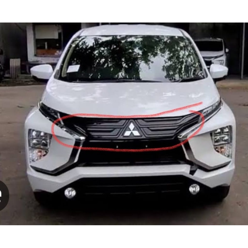 Grill depan Mitsubishi xpander Exceed Xpander gls 2020-2021 asli original genuine part