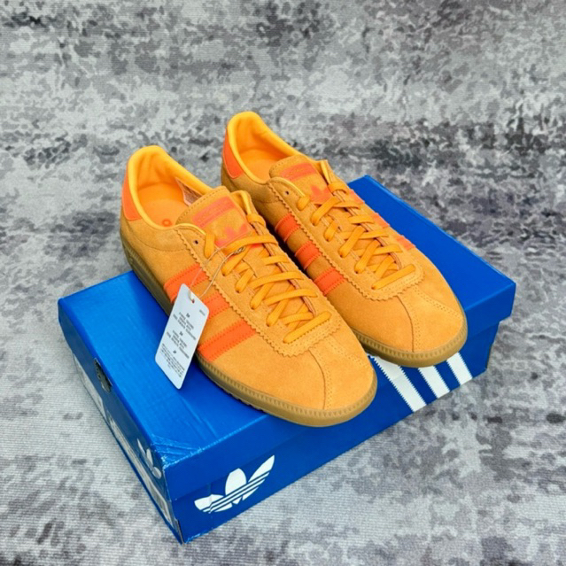 Adidas Bermuda Solar Orange sz 41