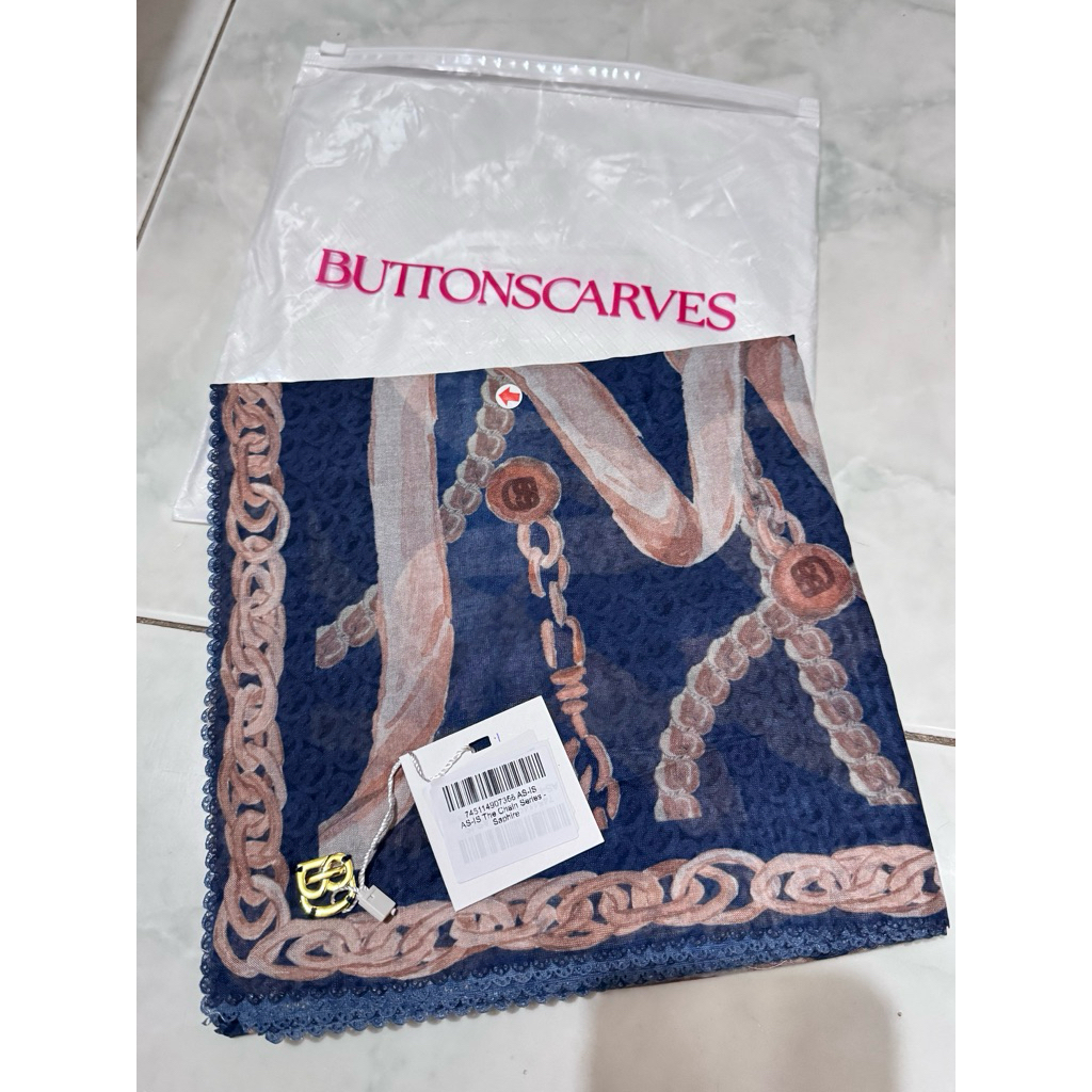 Buttonscarves Chain 1 series as is, Holiday 1, Holiday 2.0, Compass