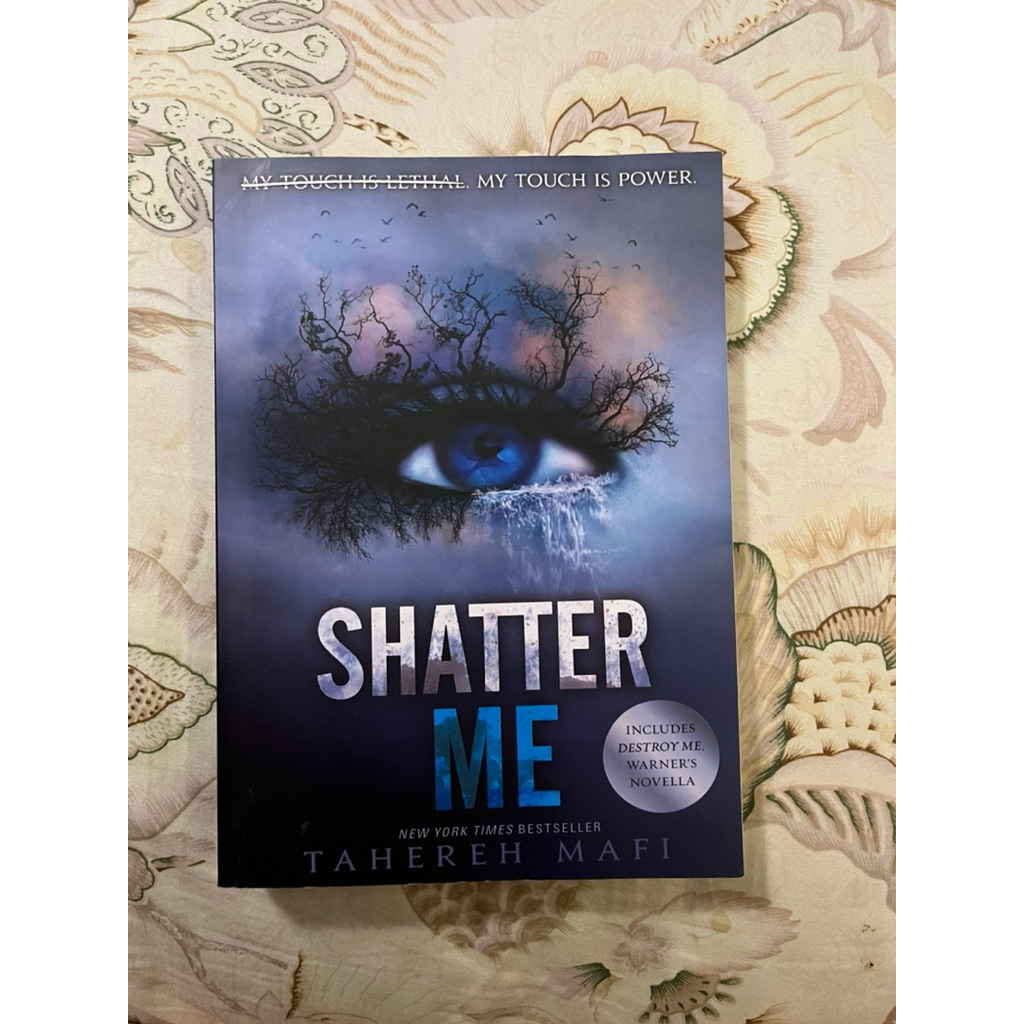 (SALE)Preloved Romace Books Murah| Pax | Shatter Me| Punk 57|