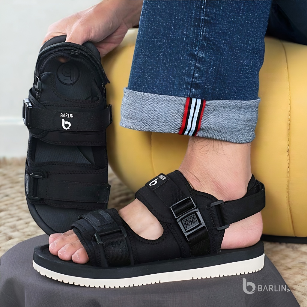 Sendal Gunung Pria Traveling Original Sandal Nyaman Anti Slip
