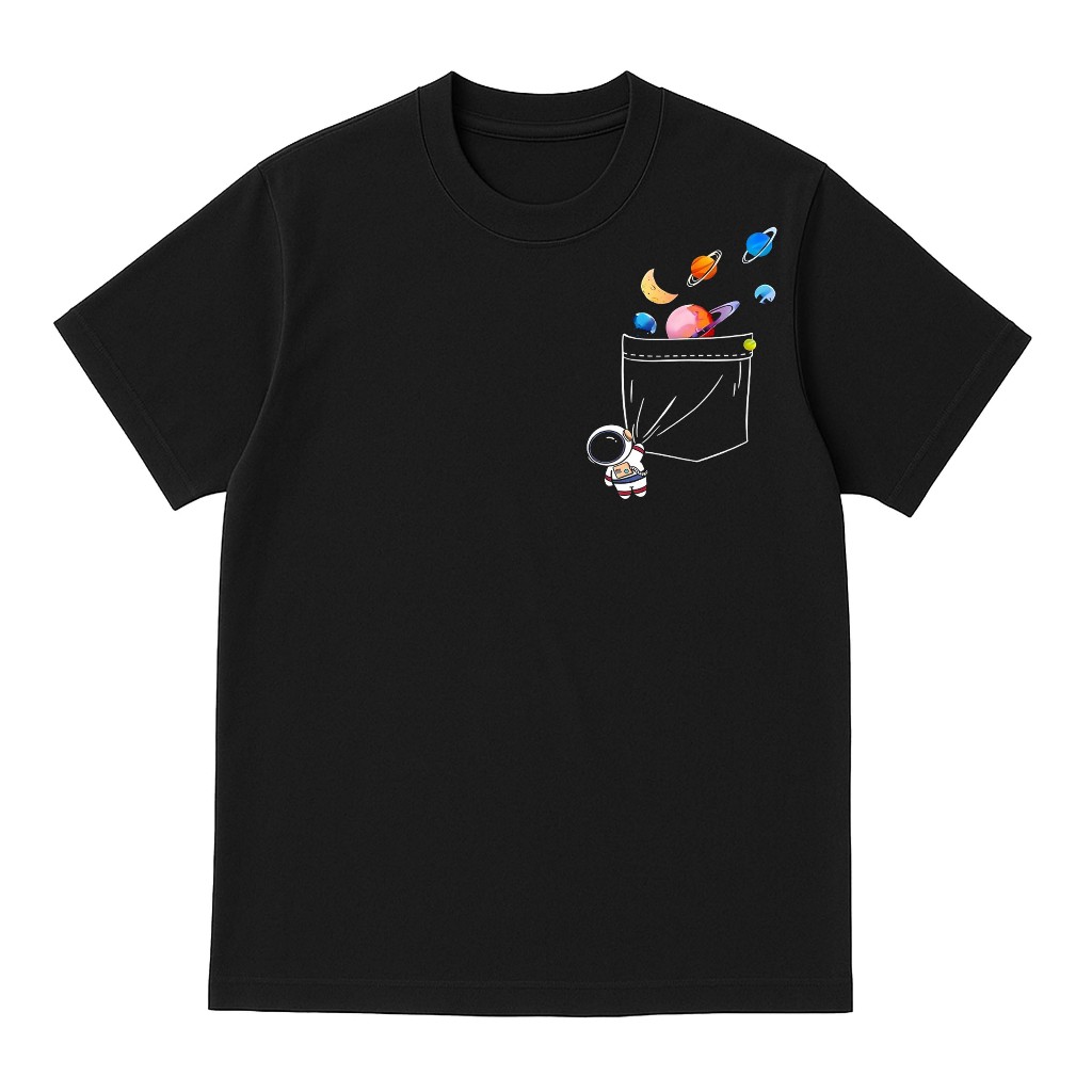 Baju Kaos Pria Gambar ASTRONOUT KANTONG Tshirt Bahan katun Combed Motif Lucu Depan Atasan Distro