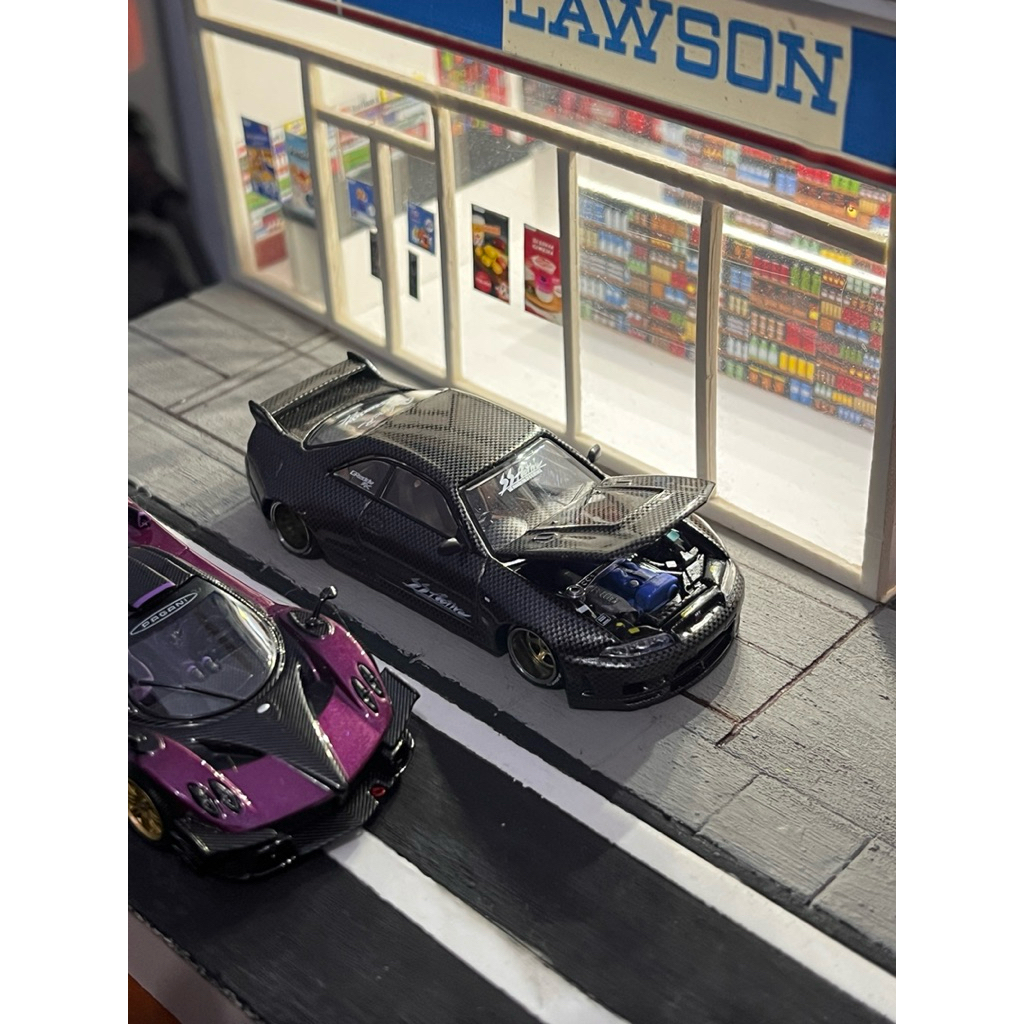 Mini GT Kaido House Nissan Skyline GT-R R33 Active Carbon