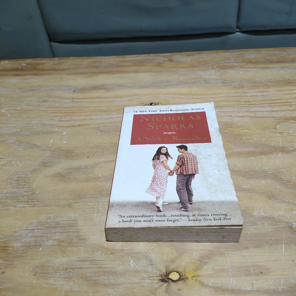 Novel A Walk to Remember