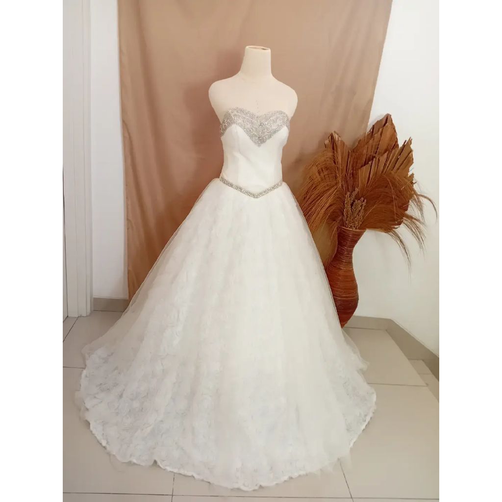 sewa gaun pengantin-sewa wedding dress-sewa baju pengantin