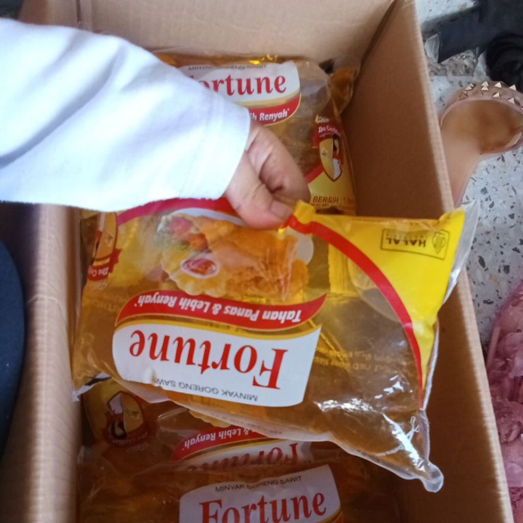 

Minyak goreng Fortune 1 kg bantal