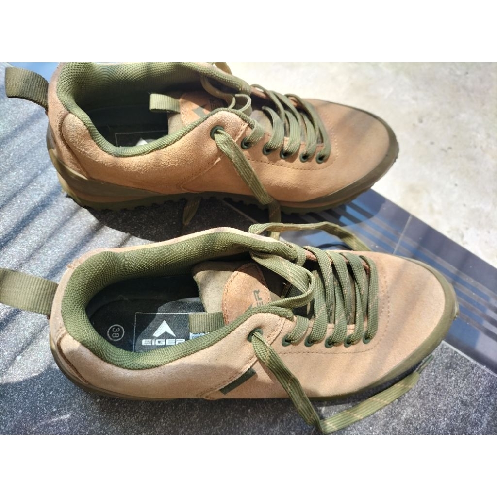 SEPATU EIGER