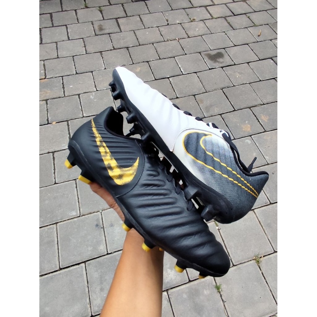 OBRAL DISKON GEDE SEPATU BOLA NIKE TIEMPO LEGEND ACADEMY 7 FG - ORIGINAL
