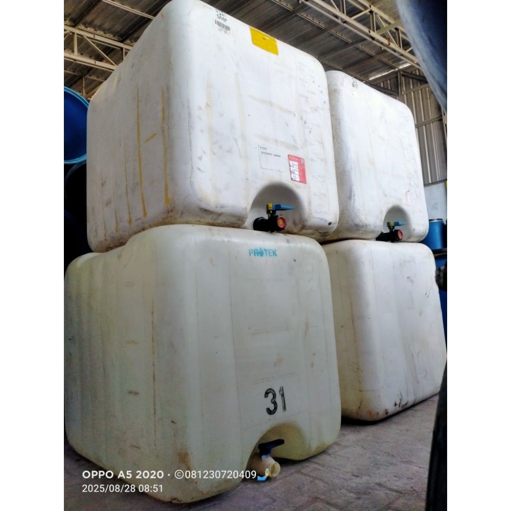 tandon air 1000liter tanpa kerangka besi