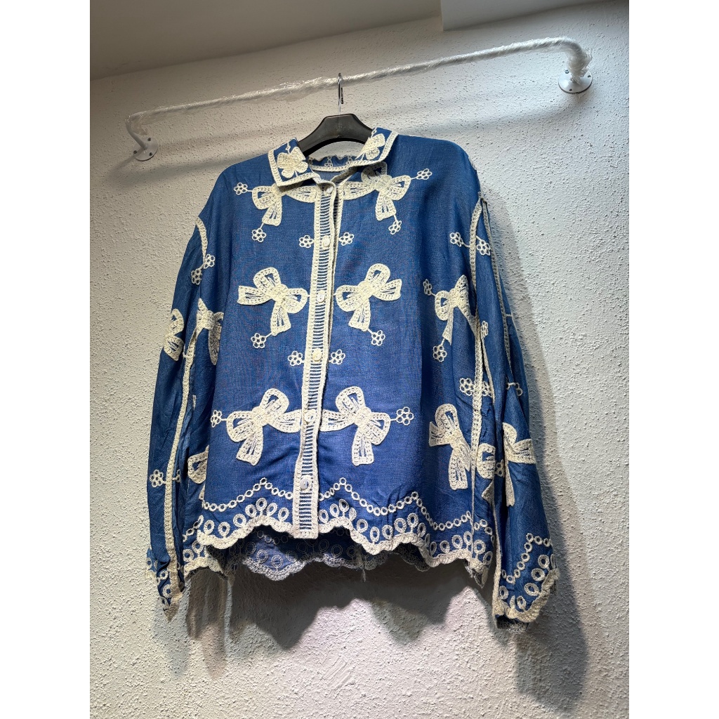 Monalisa Flowery Embro Blouse - Kemeja Atasan Wanita Motif Bordir Bunga