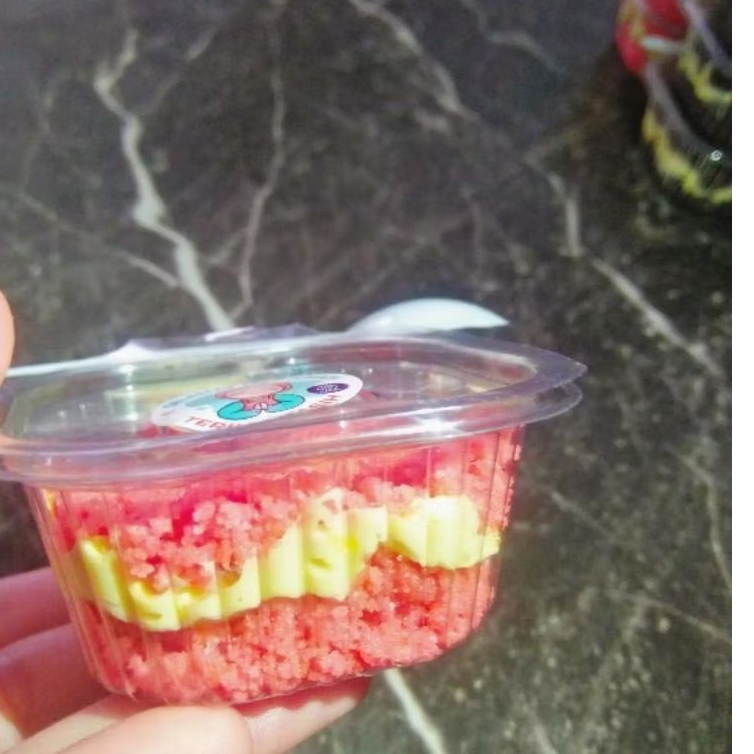 

Desert mini rasa cery