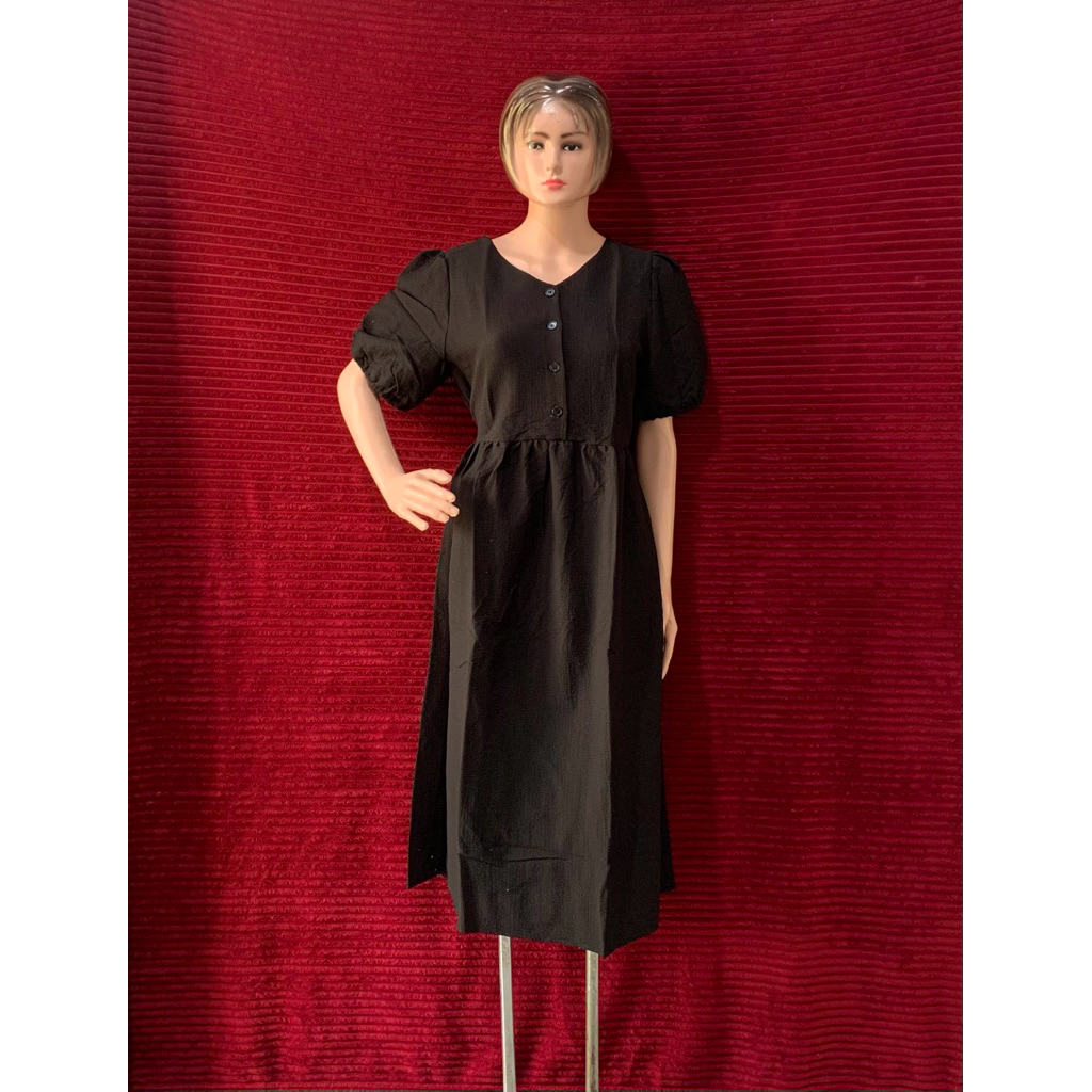 DRESS HITAM MEGAR KANCING DEPAN - LENGAN PENDEK - BALON