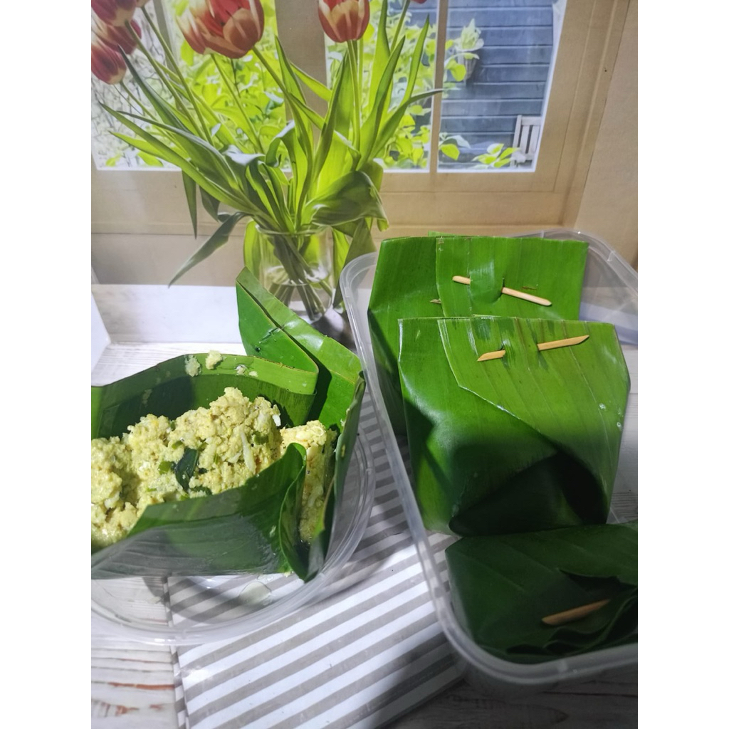 

pepes teri basah telur