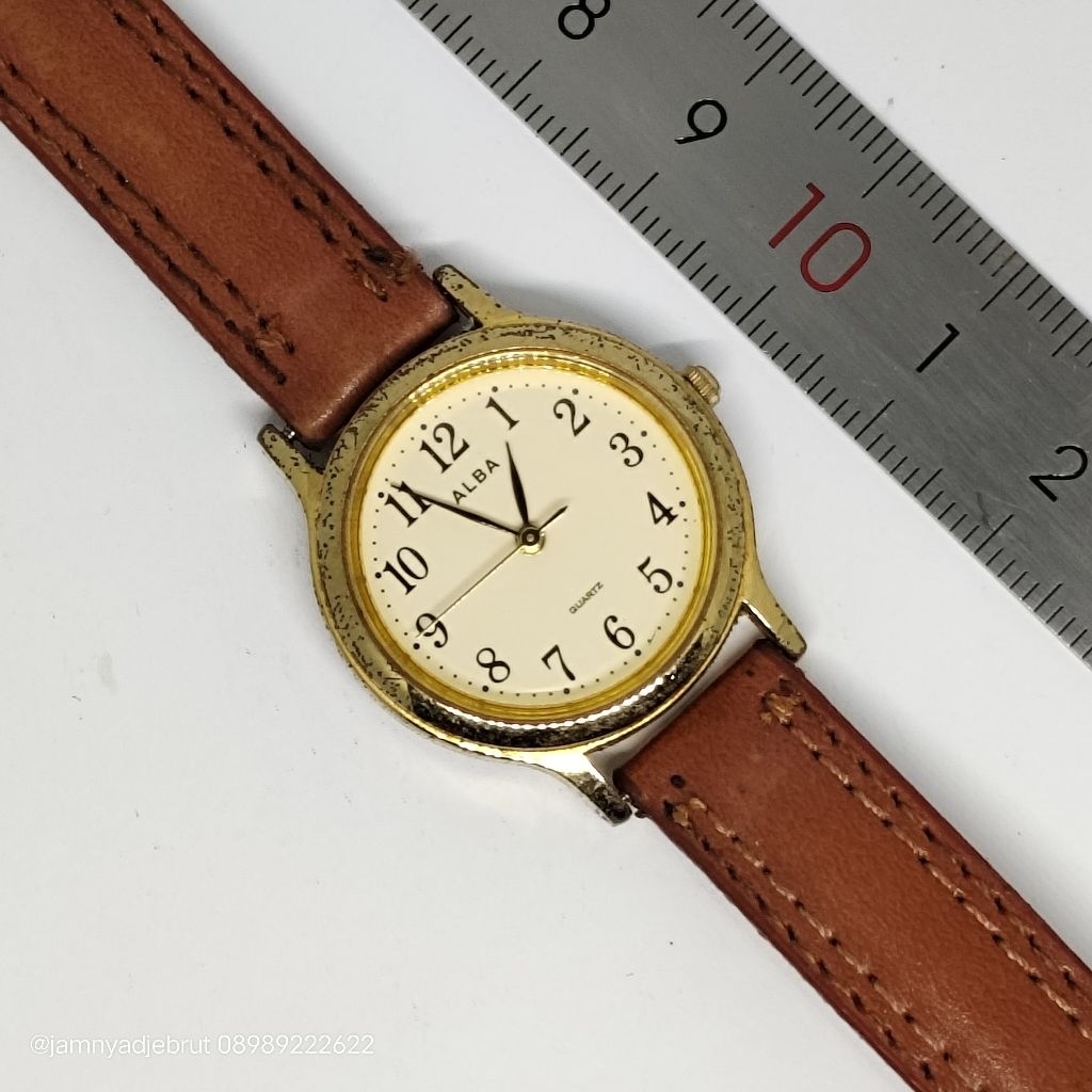 Jam Alba Ladies Y121-K990 Gold Bekas