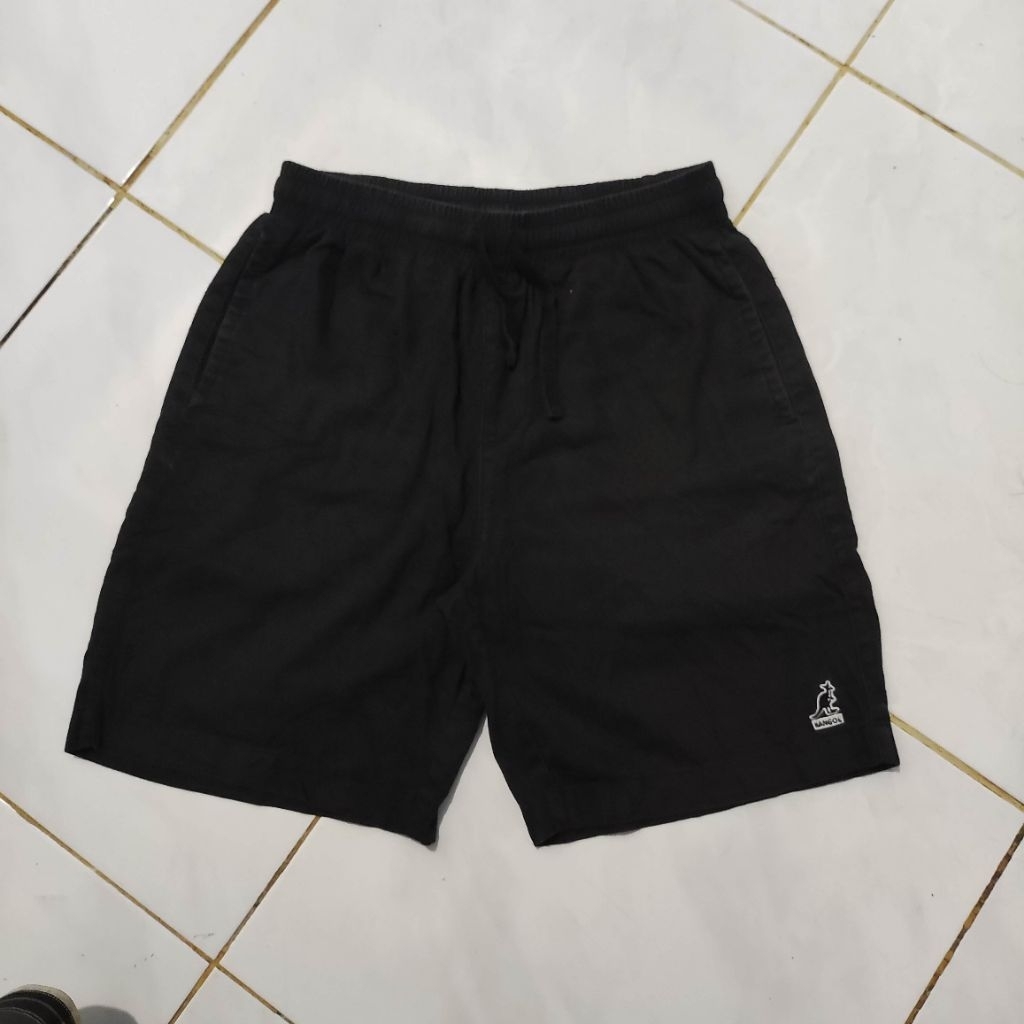 celana pendek kangol hitam