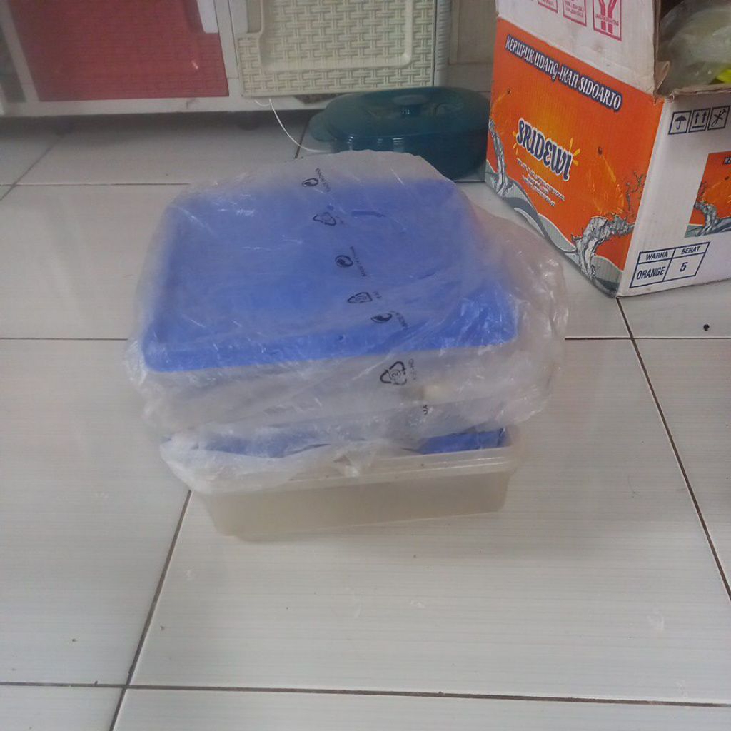 snack stor, tupperware