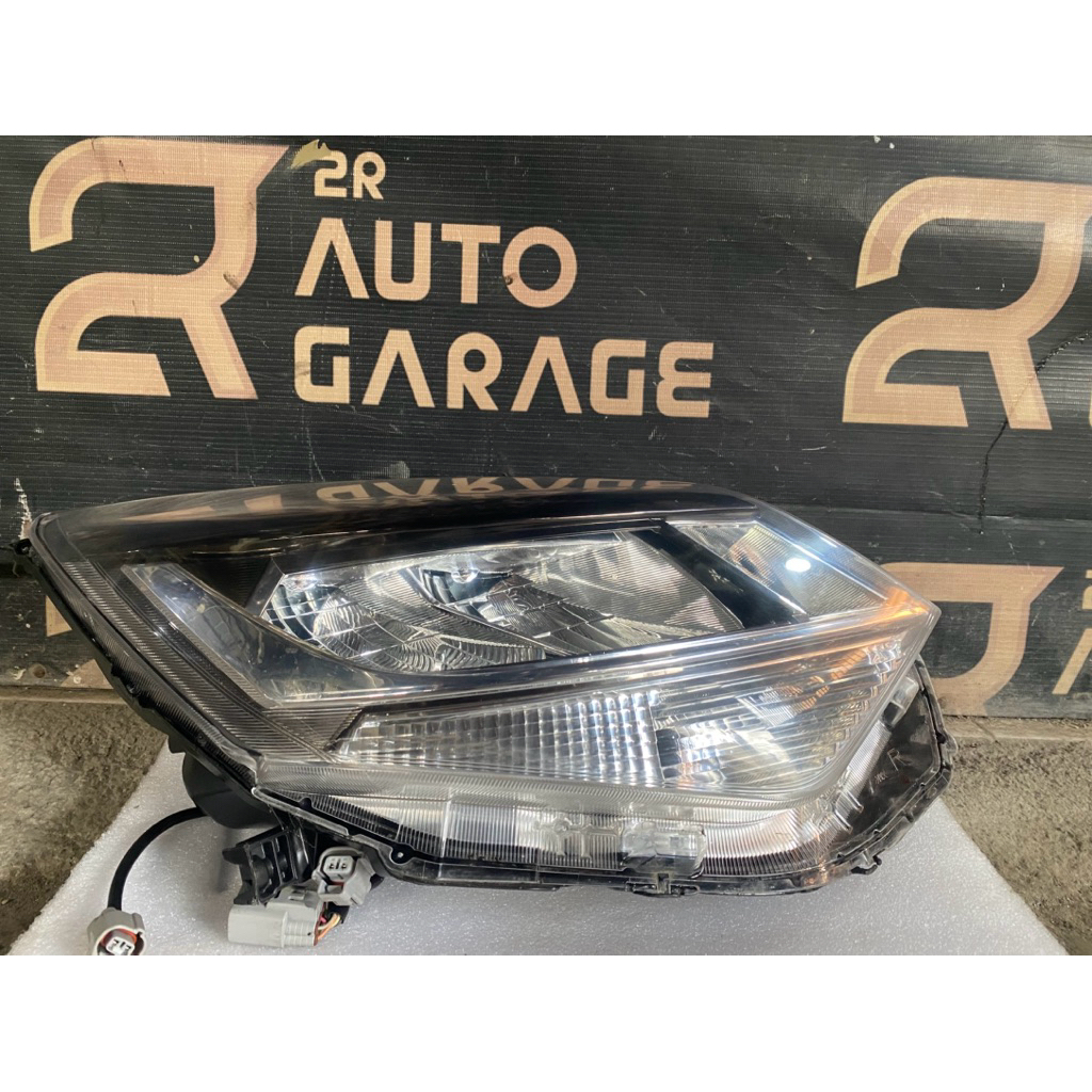 Headlamp lampu depan sigra calya facelift ORI