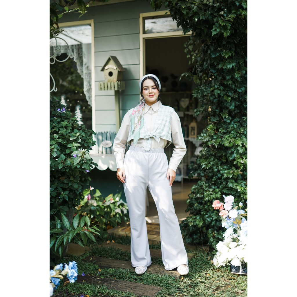 Ameera Vest Gingham Knit Hijau Sage | Outer Collar Vest Rompi Wanita