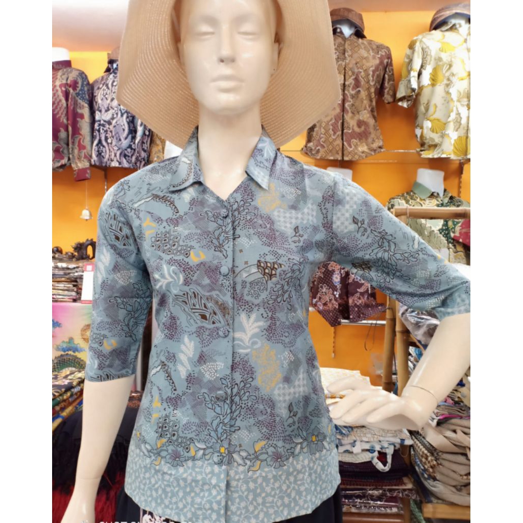 Bakul Batik, Blouse batik wanita lengan 3/4
