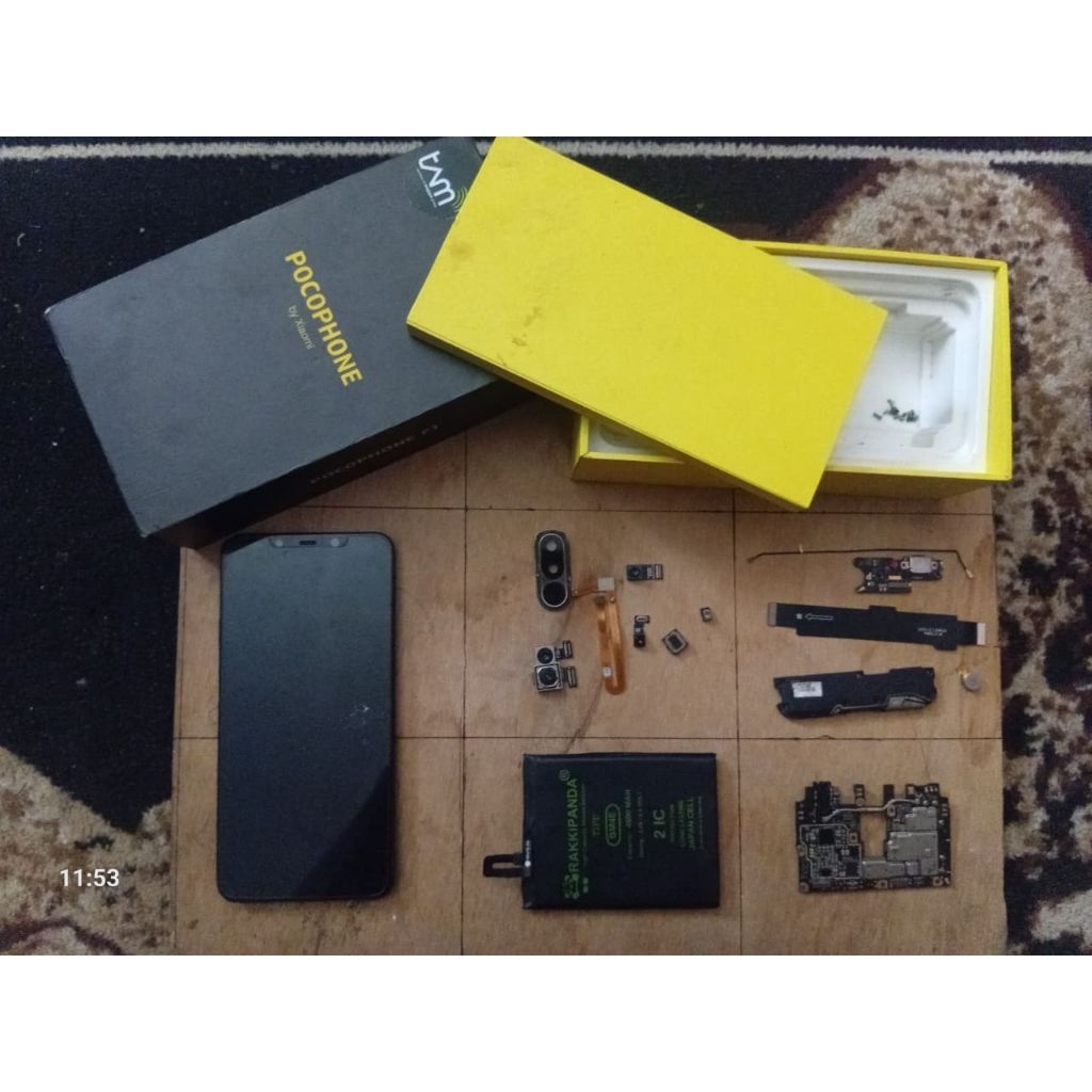 PART POCO F1