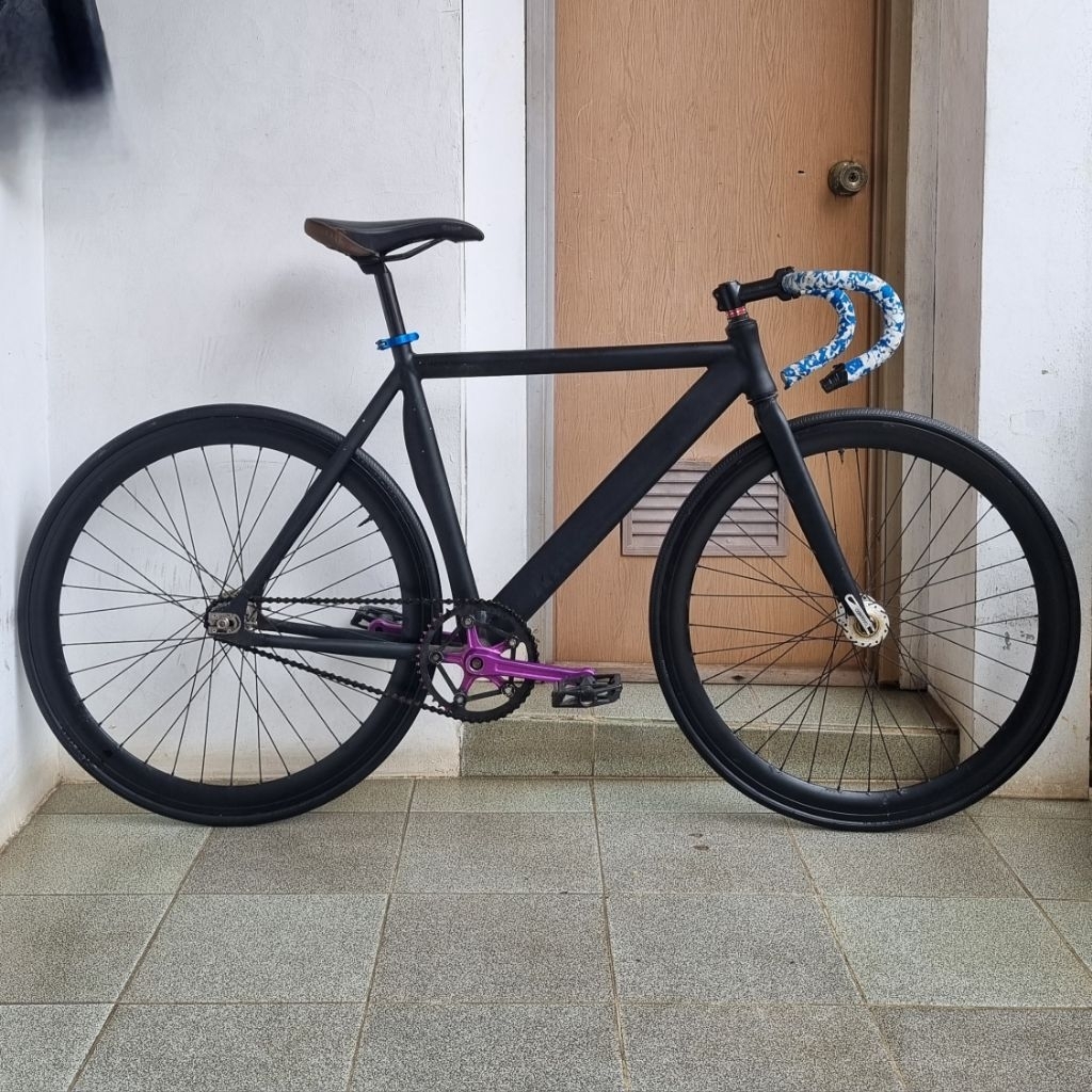 wts fullbike fixie soloist 77 size 52 alloy. doltrap.