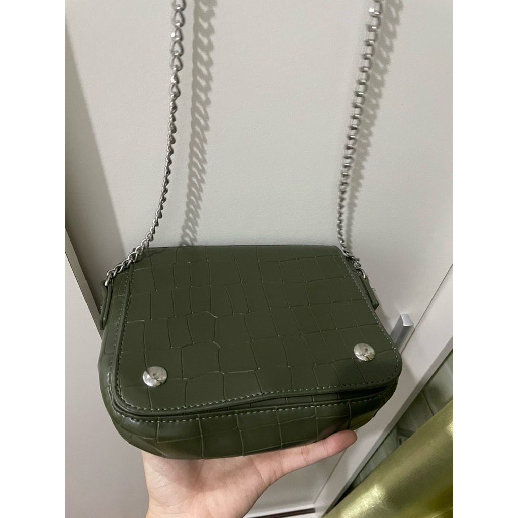 preloved tas ijo army miniso