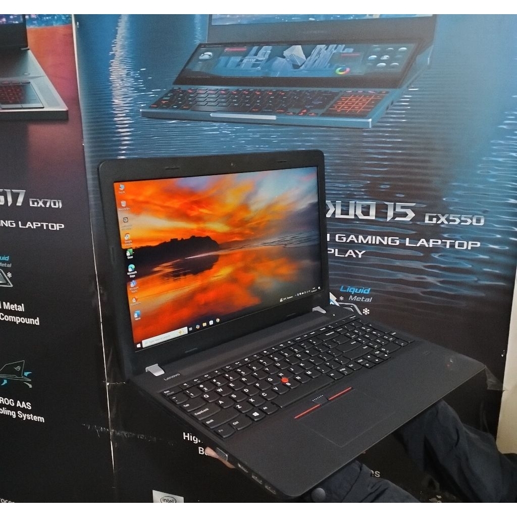 Lenovo Thinkpad  E570 i5-7200U Ram 8Gb/SSD 256Gb