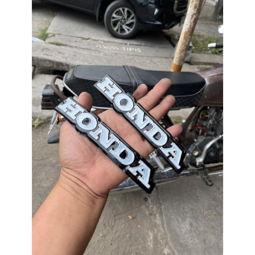 EMBLEM LOGO TANGKI HONDA CB125 GLK5 EMBLEM LOGO TANGKI SULTAN PART