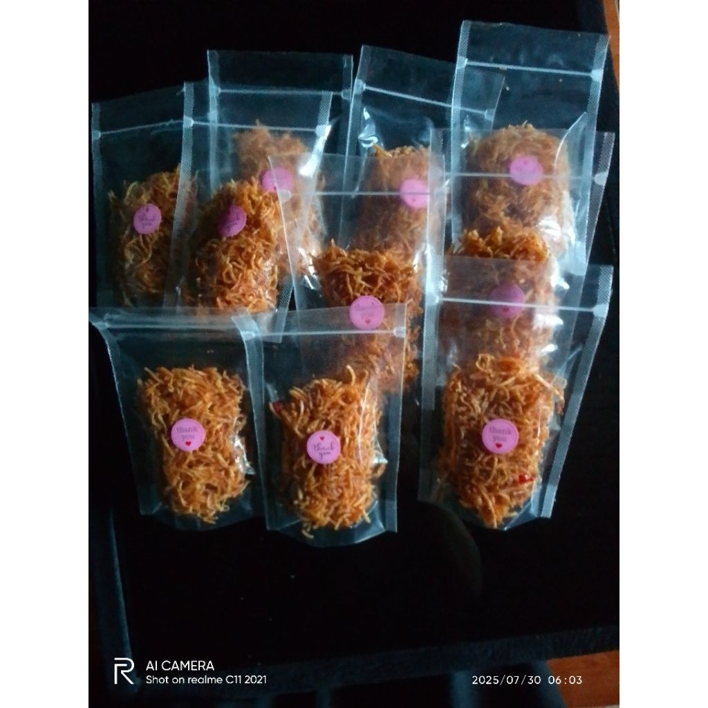 

Keripik kentang Mustofa